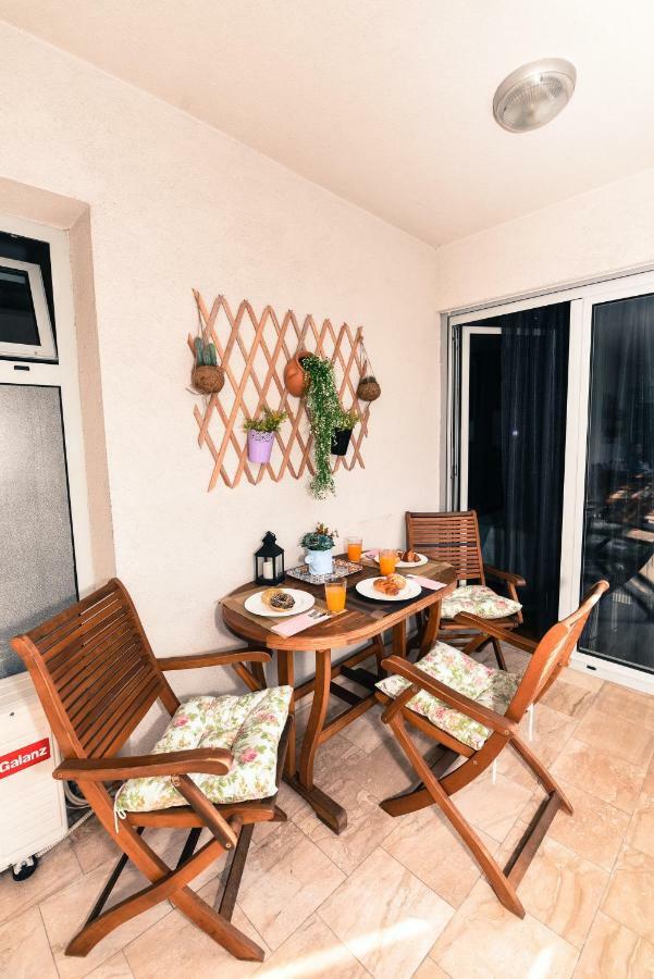 Marilyn Apartment Budva Ngoại thất bức ảnh